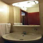 City Hotel Bucharest 2*