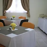 Готель City Hotel Bucharest 2*