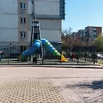 City Hotel Bucharest Hotell 2*