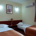 City Hotel Bucharest 2*
