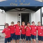 City Hotel Bucharest Hotell Bukarest