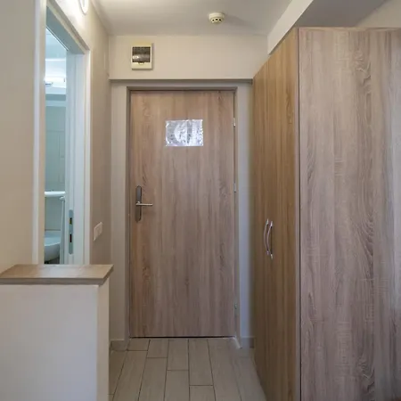 City Hotel Bucharest Hotel 2*