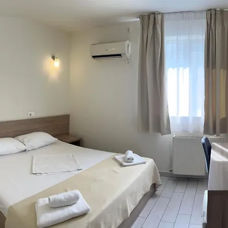 City Hotel Bucharest Hotell Bukarest