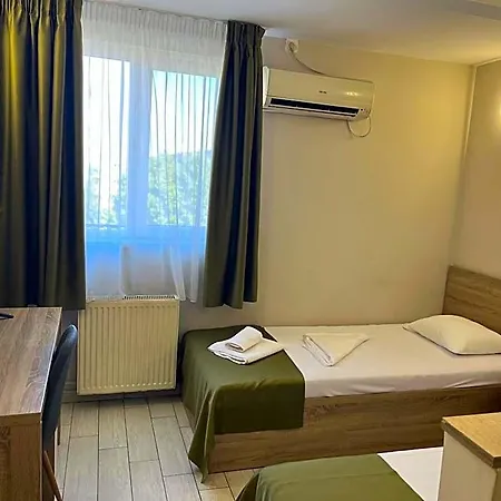 Hotell City Hotel Bucharest 2*