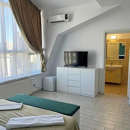 City Hotel Bucharest Hotell