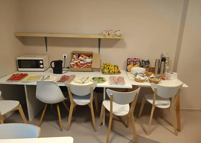 City Hotel Bucharest 2*