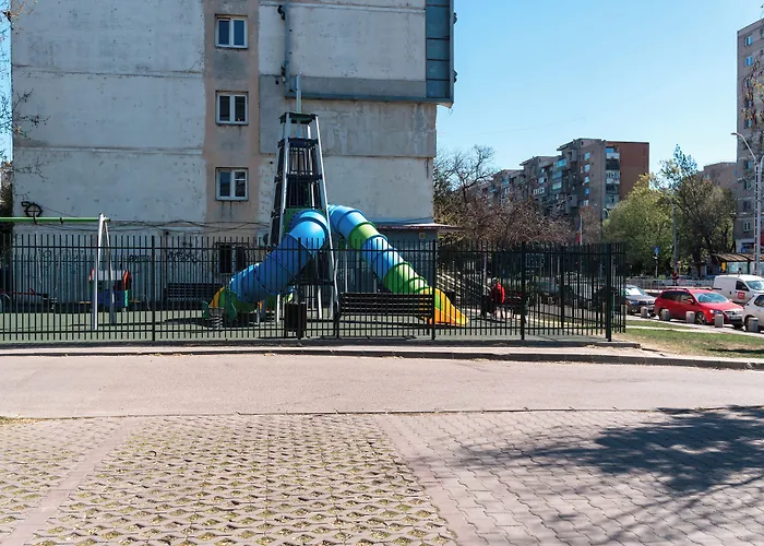 City Hotel Bucharest Szálloda 2*