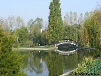 Szálloda City Hotel Bucharest