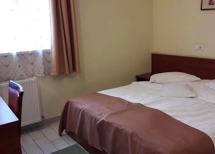 City Hotel Bucharest Hotel 2*