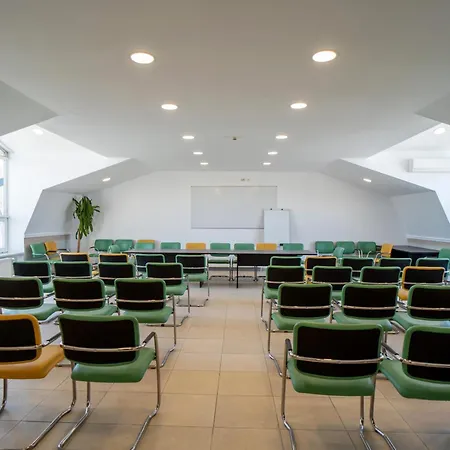 시티 2* 부쿠레슈티